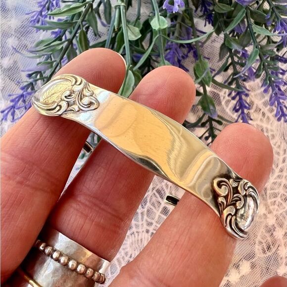 Vintage 1949 Wm. A. Rogers Oneida Old South II Flat-wear Monogram Cuff - Picture 11 of 11